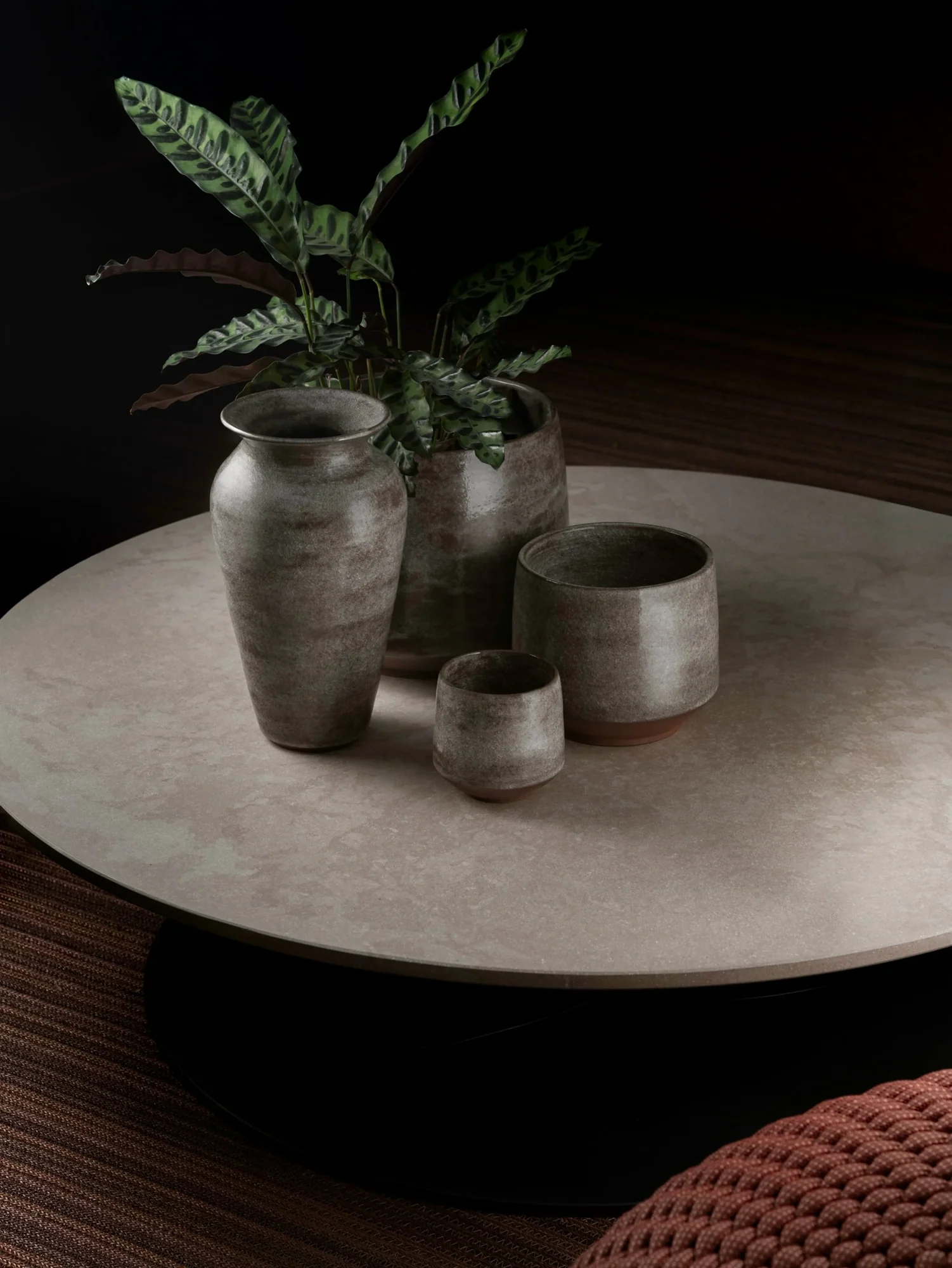 Set of planters and a vase for @kramer_und_kramer with a snowflake glaze adapted from a recipe by John Britt.

Photo by Daniela Trost @danielatrost 

#ceramics #handmade #interiordesign #planter