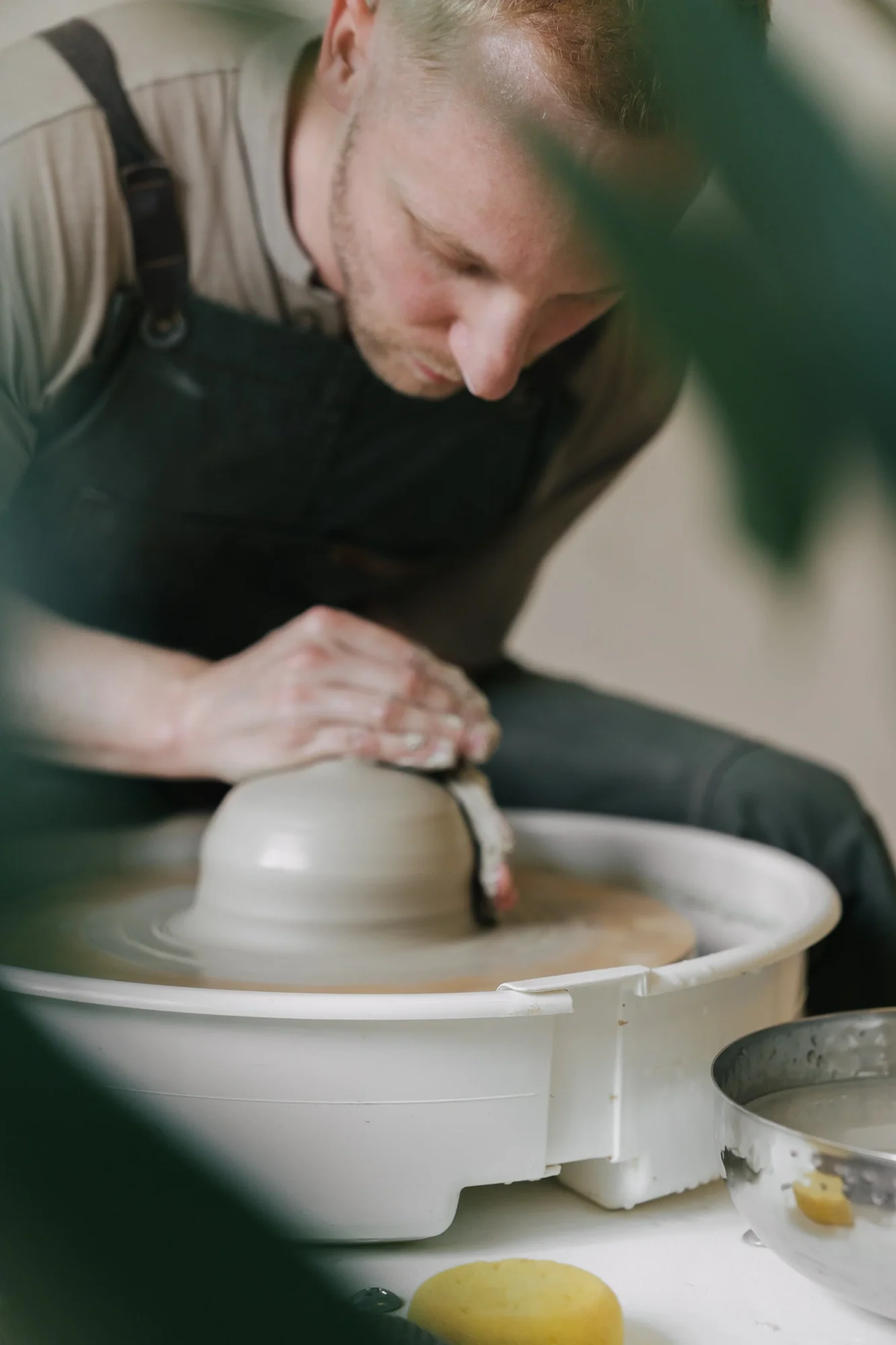 Pottery classes in the atelier